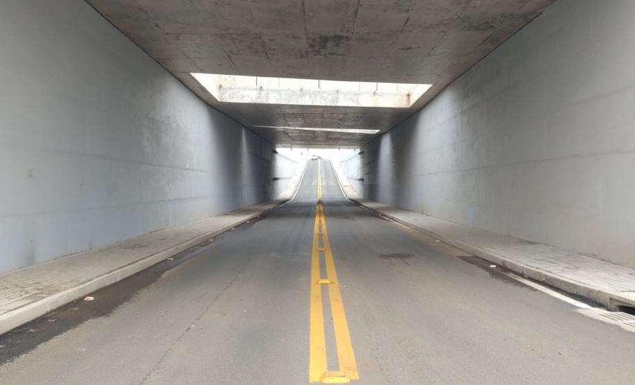 BR-277 Trincheira entre a Rua João Fortkamp e a Rua Campo Grande