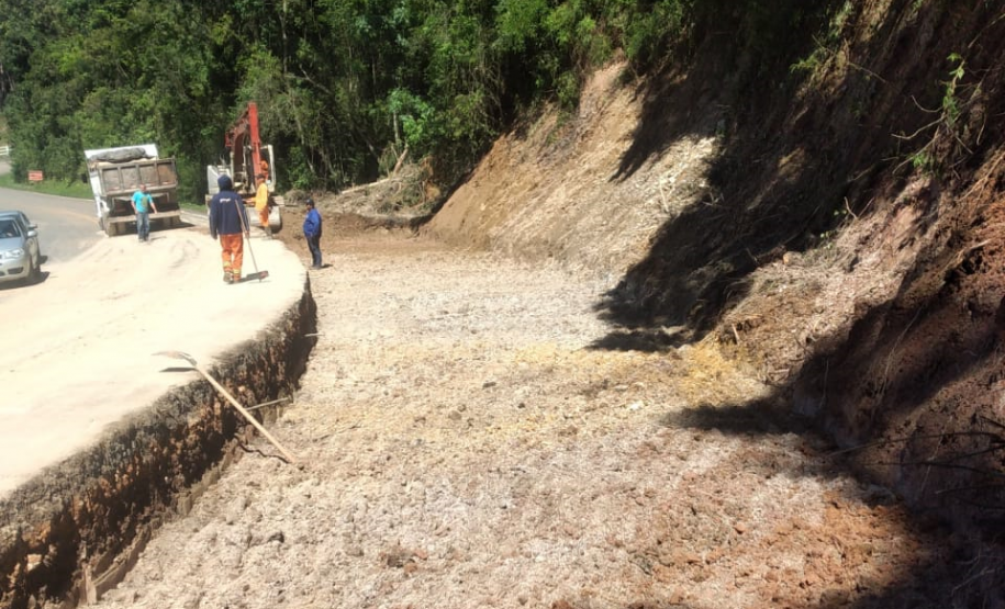PR-092 em Rio Branco do Sul, implantação de desvio provisório - início dos serviços