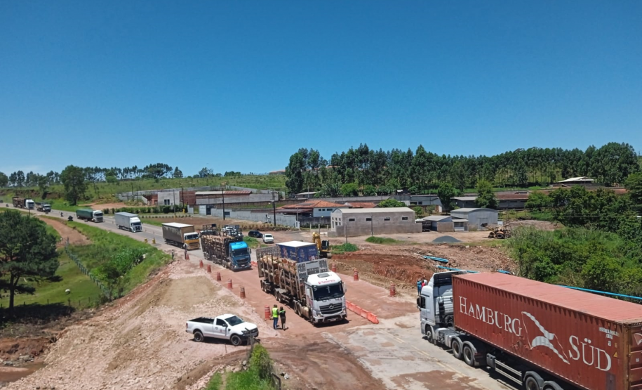 PR-151 em Jaguariaíva, liberada ao tráfego de veículos