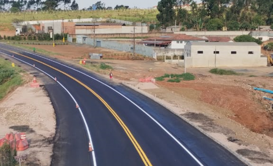 PR-151 em Jaguariaíva com nova pavimentação e sinalização horizontal