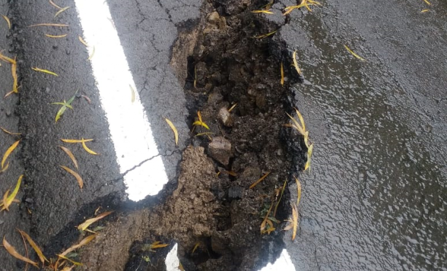 PR-170 em Pinhão, entre Faxinal do Céu e a usinda hidrelétrica