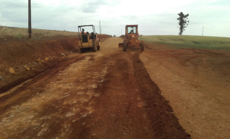 PR-533 entre Mamborê e Luiziana, recebendo serviços de conservação em anos anteriores