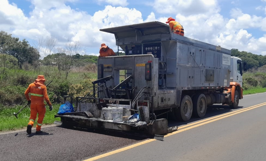 Serviços de conservação do pavimento e da faixa de domínio da PR-151 entre Ponta Grossa e Sengés