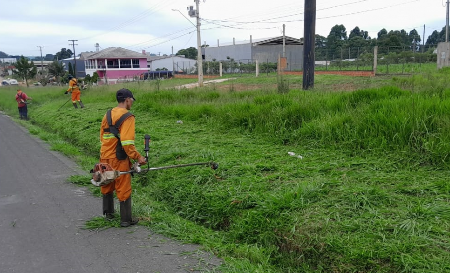 Serviços de conservação do pavimento e da faixa de domínio da PR-151 entre Ponta Grossa e Sengés