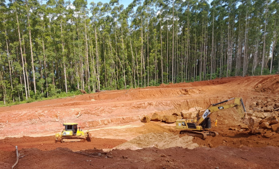 PR-160 entre Imbaú e Reserva - terraplenagem