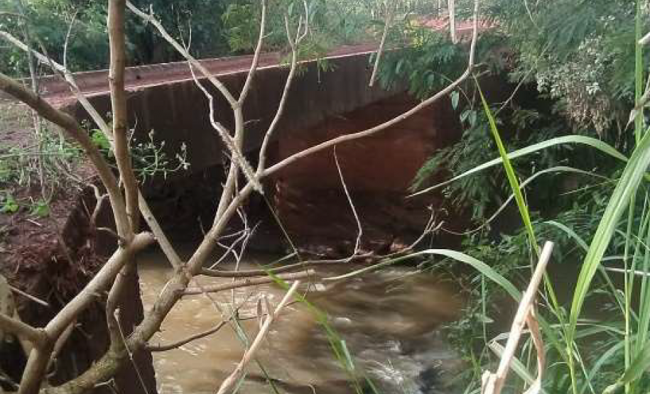 Ponte na Estrada Marabá em Formosa do Oeste
