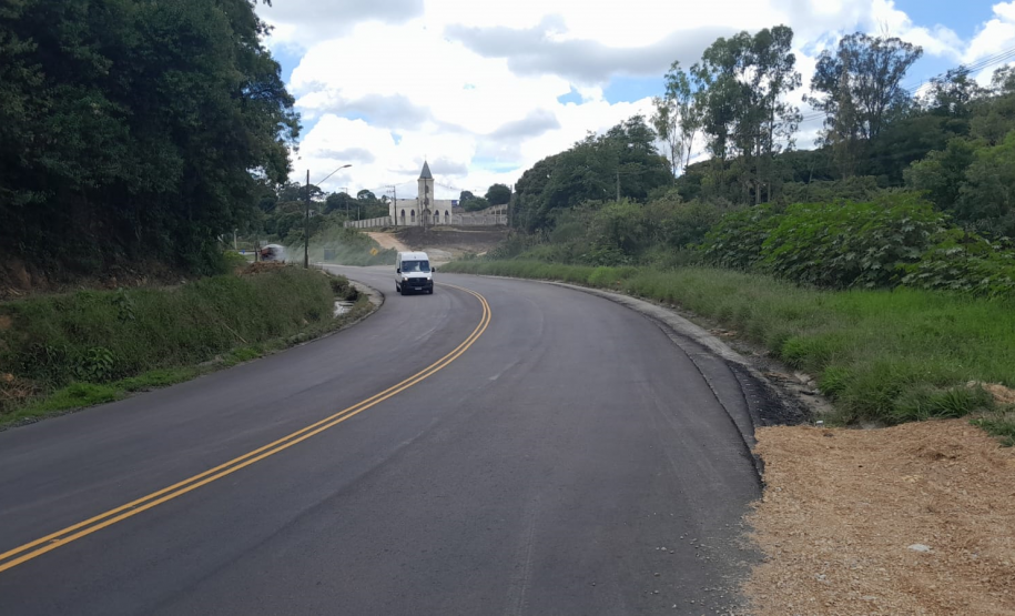 Curva da Brascal em Rio Branco do Sul, quase pronta