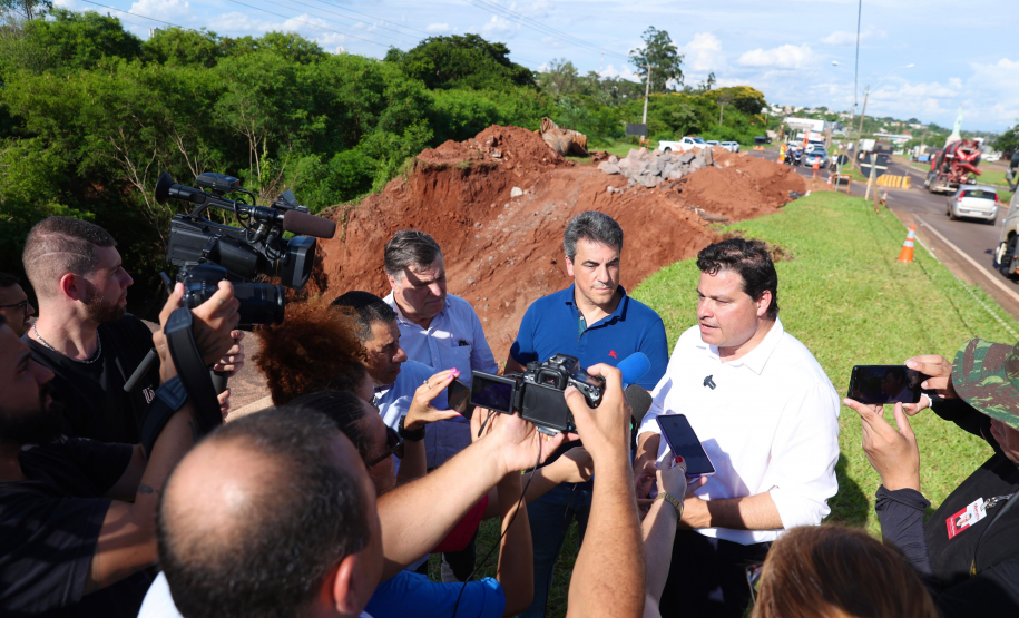 Obra de recuperação emergencial da PR-323 em Umuarama; visita técnica