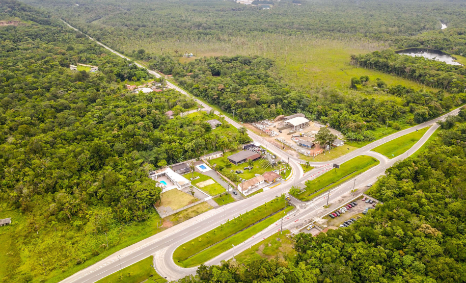 PR-412 entre Guaratuba e Santa Catarina