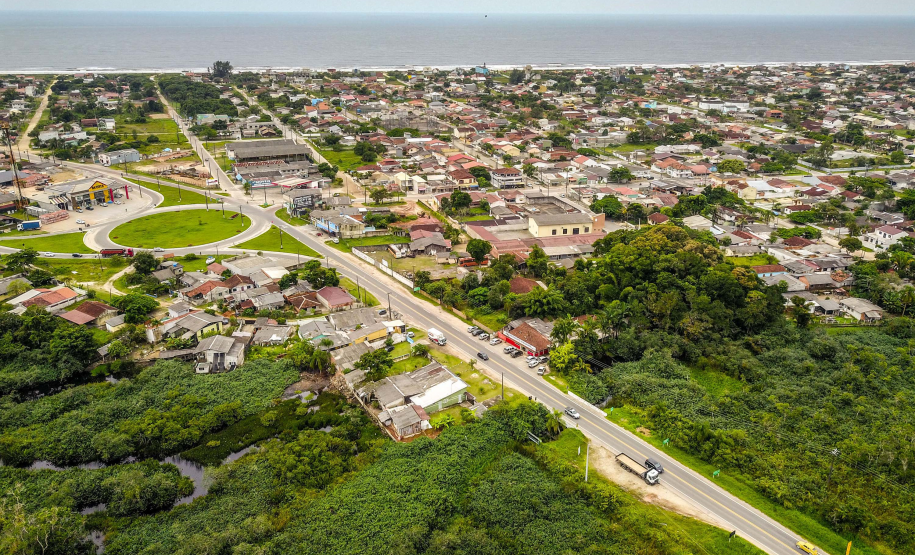 PR-412 entre Guaratuba e Santa Catarina