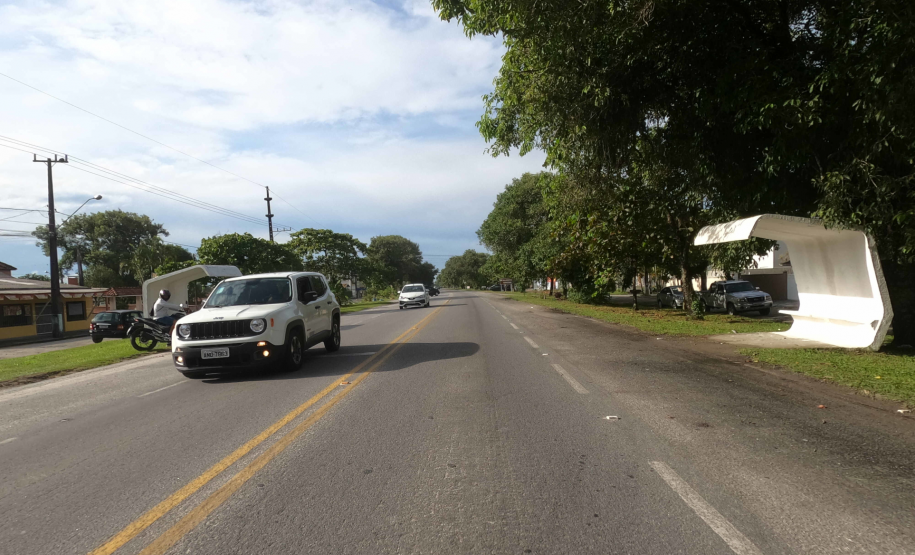 PR-412 entre Matinhos e Praia de Leste