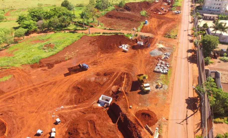 Andamento da obra de implantação do viaduto da PUC