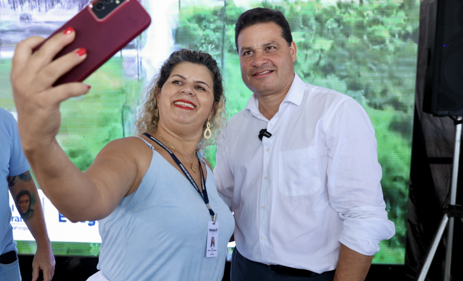 Cerimônia de assinatura da ordem de serviço do contorno municipal de Praia de Leste