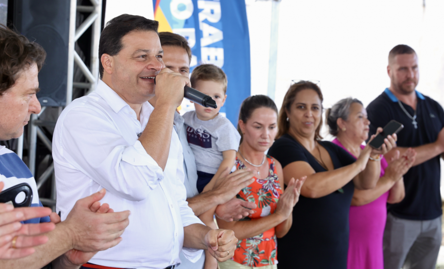 Cerimônia de assinatura da ordem de serviço do contorno municipal de Praia de Leste