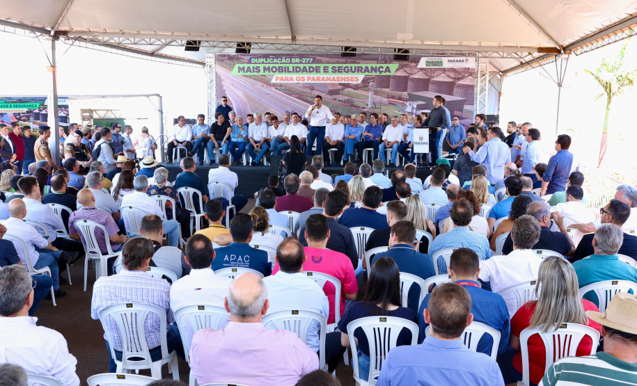 Cerimônia de inauguração da obra de duplicação de trecho da BR-277 em Cascavel