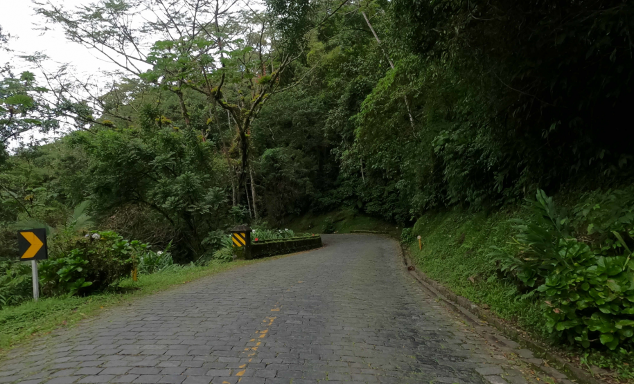 Estrada da Graciosa (PR-410)