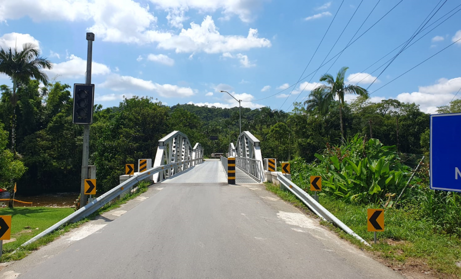 Ponte Rio Nhundiaquara PR-411 em Morretes, após reforma