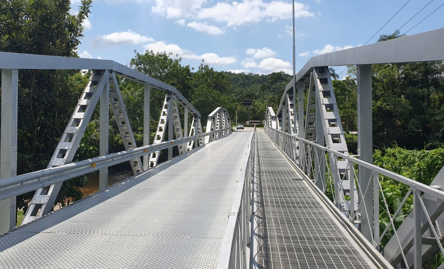 Ponte Rio Nhundiaquara PR-411 em Morretes, após reforma
