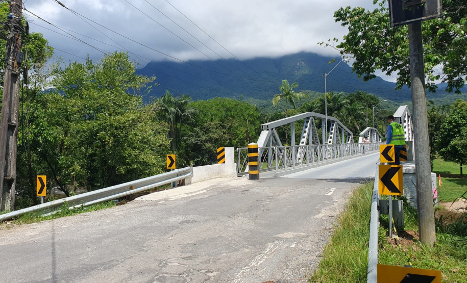 Ponte Rio Nhundiaquara PR-411 em Morretes, após reforma