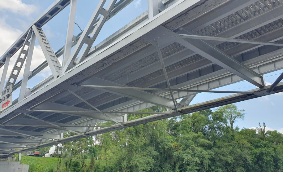 Ponte Rio Nhundiaquara PR-411 em Morretes, após reforma