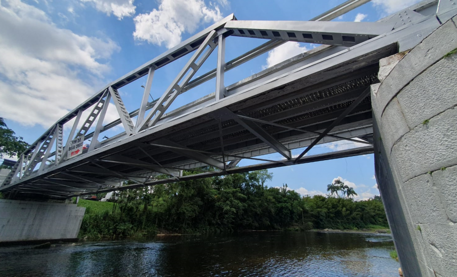 Ponte Rio Nhundiaquara PR-411 em Morretes, após reforma