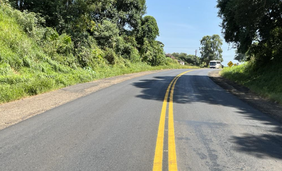 Conservação do pavimento realizada na PR-170 em Guarapuava