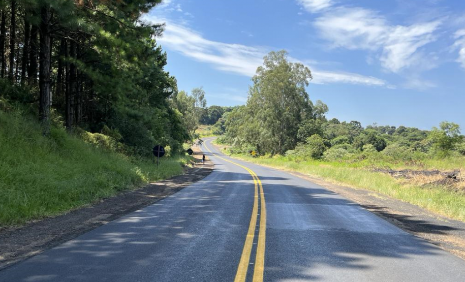Conservação do pavimento realizada na PR-170 em Guarapuava