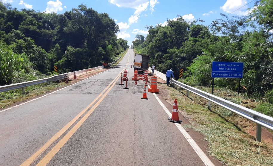 PR-218 bloqueio ponte Rio Paixão entre Amaporã e Graciosa