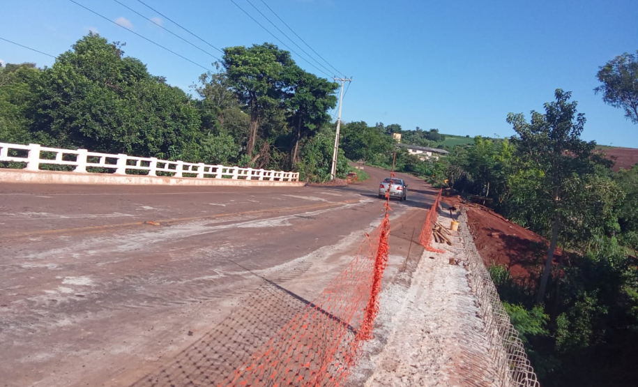 Ponte sobre o Rio dos Padres, na PR-239, em Jesuítas, liberada ao tráfego