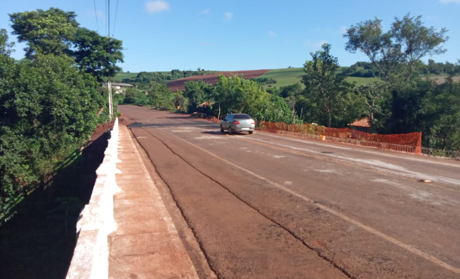 Ponte sobre o Rio dos Padres, na PR-239, em Jesuítas, liberada ao tráfego