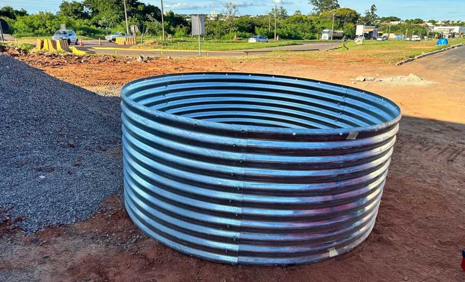 Novo bueiro metálico da PR-323 em Umuarama