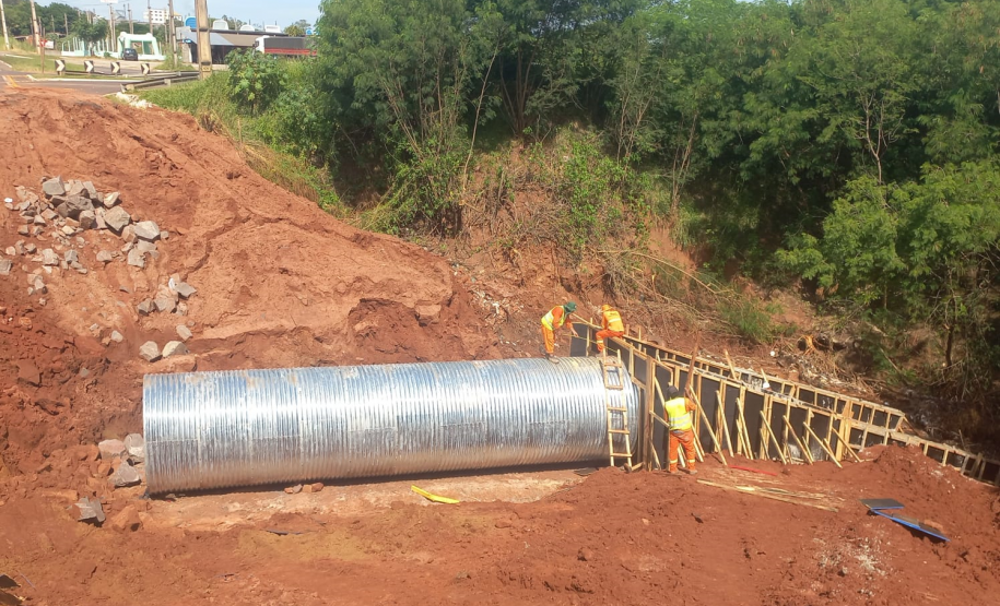 PR-323 em Umuarama, obra de recuperação emergencial - pista direita