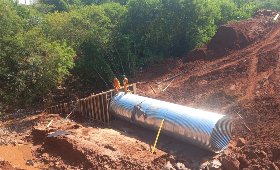 PR-323 em Umuarama, obra de recuperação emergencial - pista direita