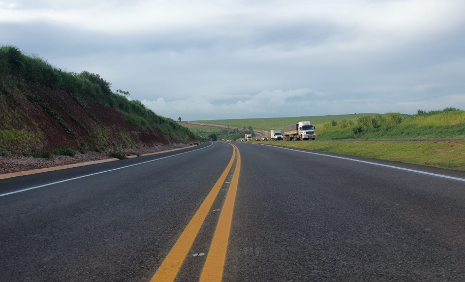 Trecho duplicado da PR-445 onde será realizado o desvio