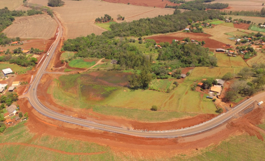 Obras concluídas de correção de ponto crítico de alagamento na PR-650 entre Godoy Moreira e São João do Ivaí