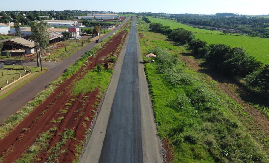 Perimetral Leste - pavimentação base com imprimação