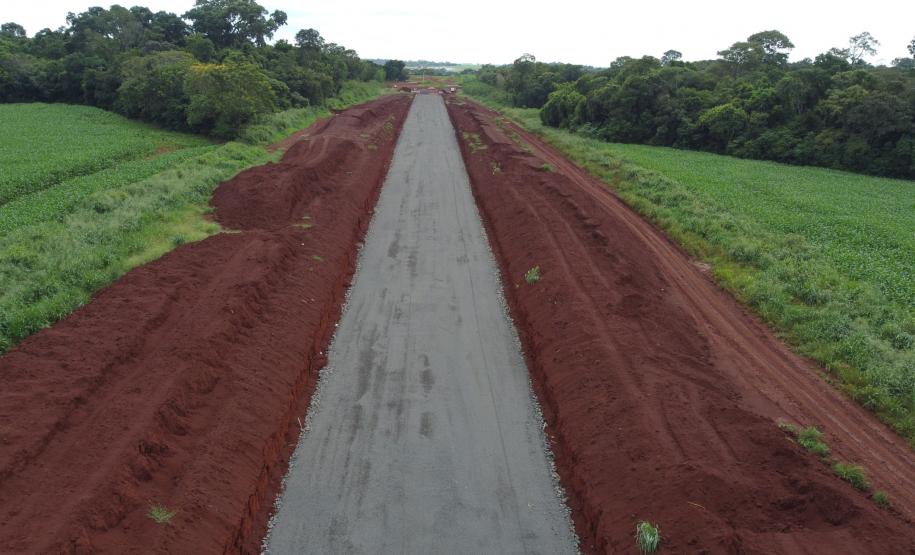 Perimetral Leste - pavimentação sub-base