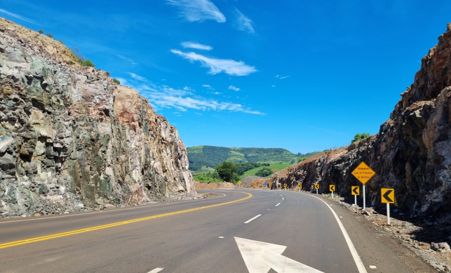 PR-239 Pitanga a Mato Rico pavimentação