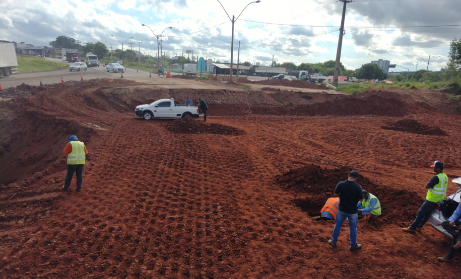 PR-323 em Umuarama, serviços emergenciais em andamento