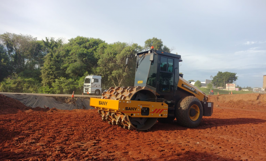 PR-323 em Umuarama, serviços emergenciais em andamento