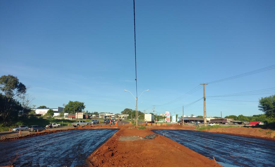 PR-323 em Umuarama, obra emergencial em andamento