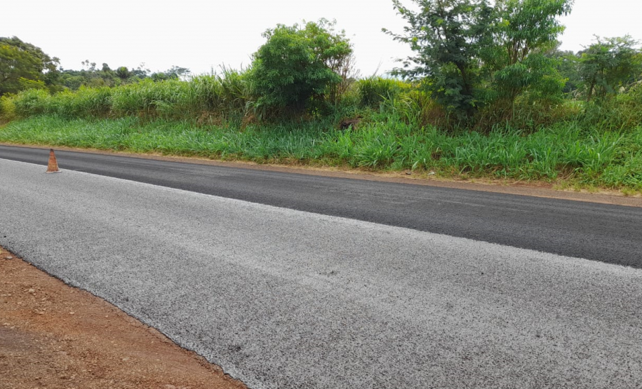 PR-477 entre São Miguel e Missal, serviços de microrrevestimento