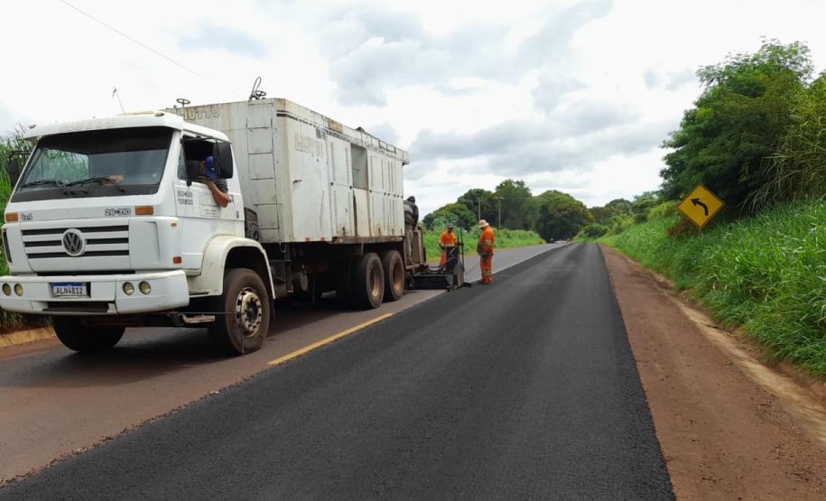 PR-477 entre São Miguel e Missal, serviços de microrrevestimento