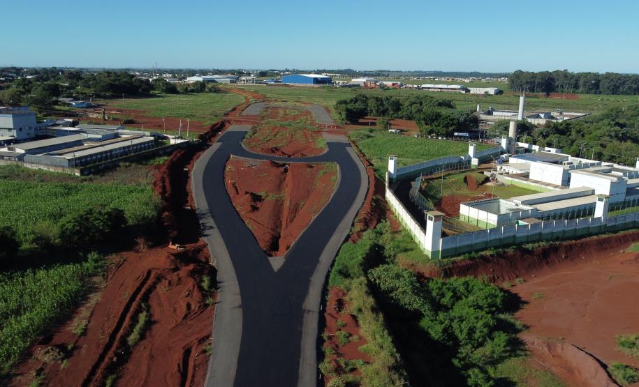 Obras da nova Perimetral Leste de Foz do Iguaçu - rotatória alongada