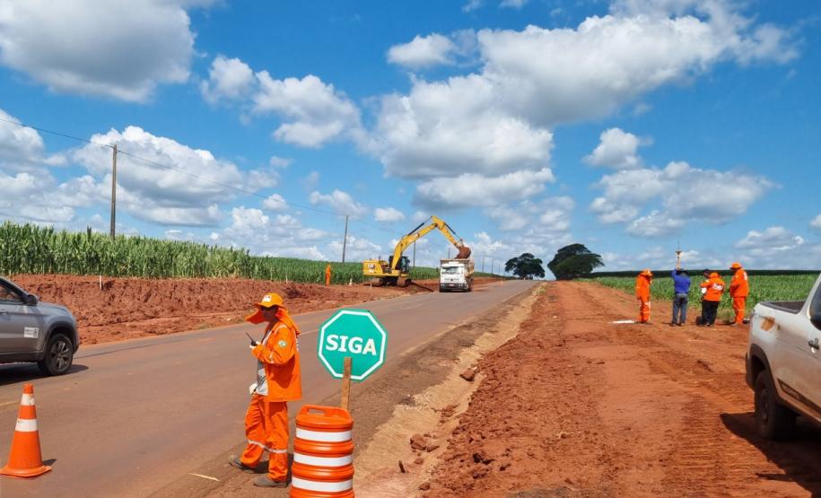 Whitetopping da PR-180 entre Goioerê e Quarto Centenário, serviços de terraplenagem