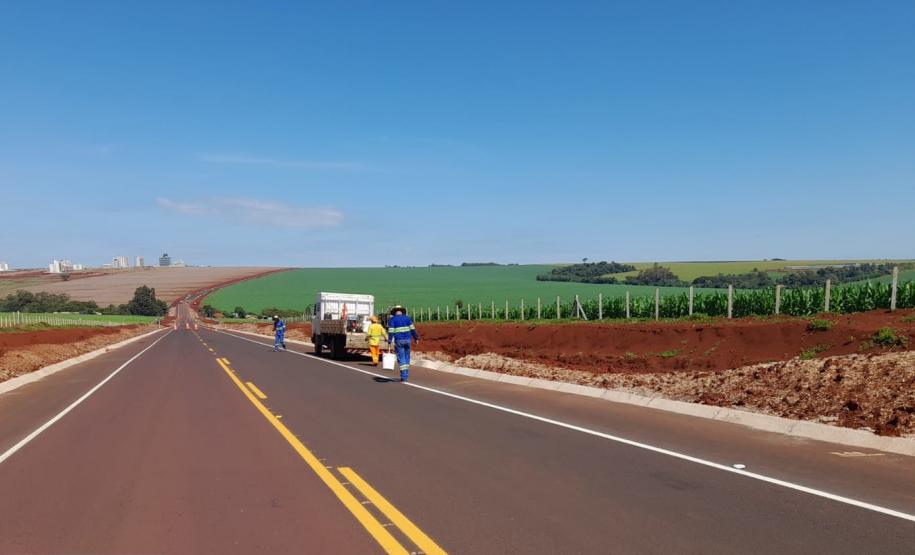 PR-239 entre Toledo e Bragantina (distrito de Assis Chateaubriand) - pavimentação em etapa final