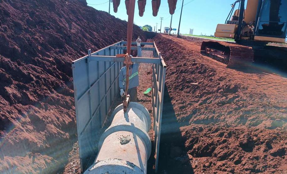 PR-317 em Toledo obra de duplicação com terraplenagem avançada