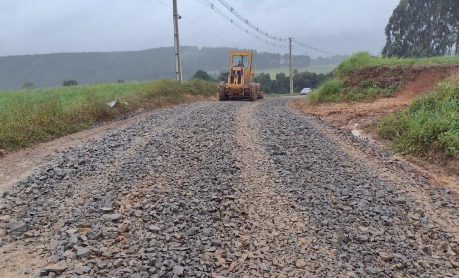 Cascalhamento da PR-433 na Lapa