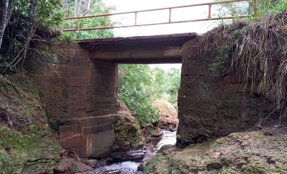 Atual ponte da Estrada Quilombo