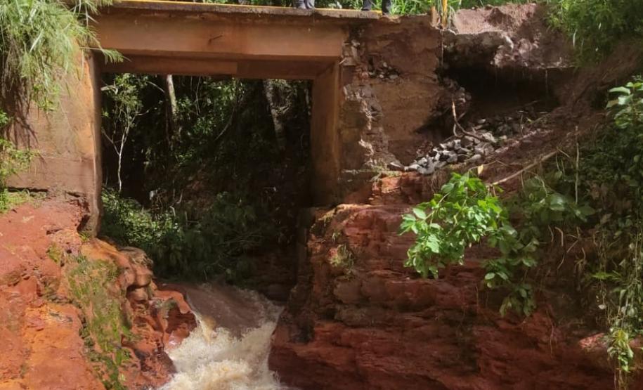 Atual ponte da Estrada Quilombo